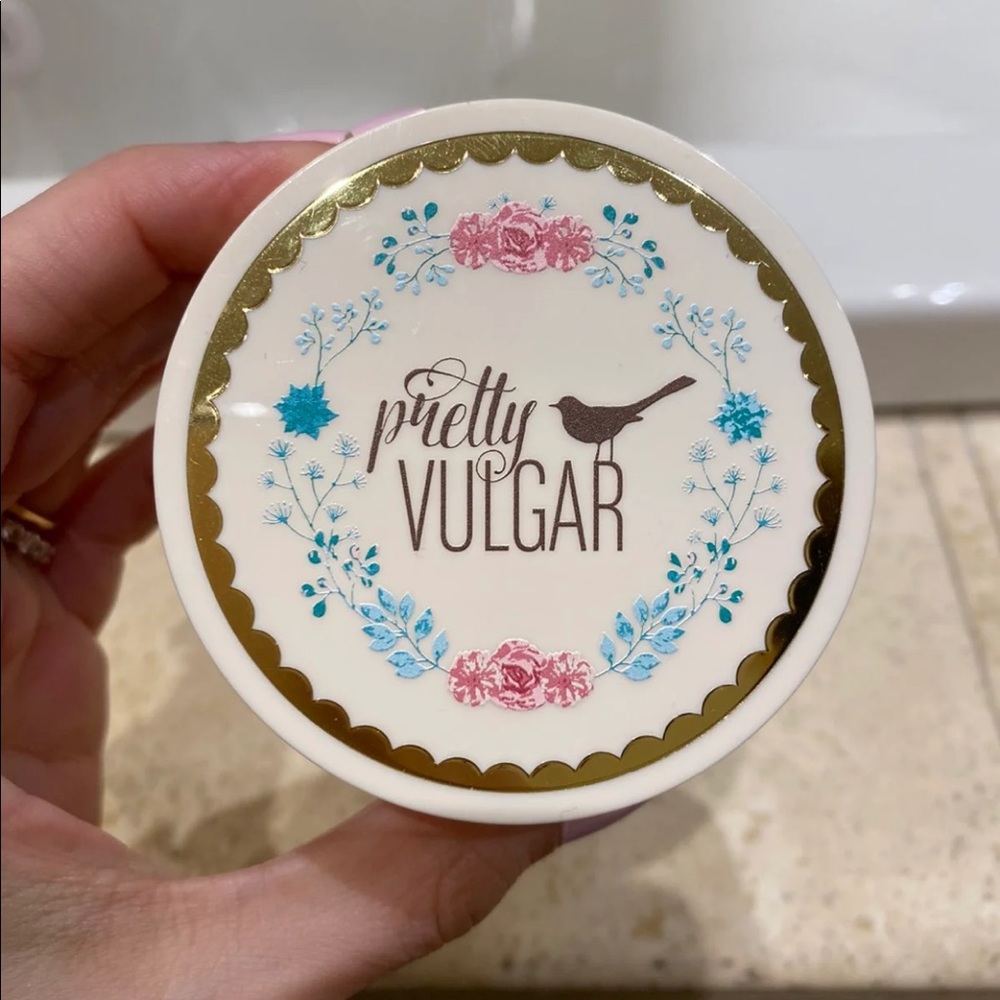 Pretty Vulgar Setting Powder